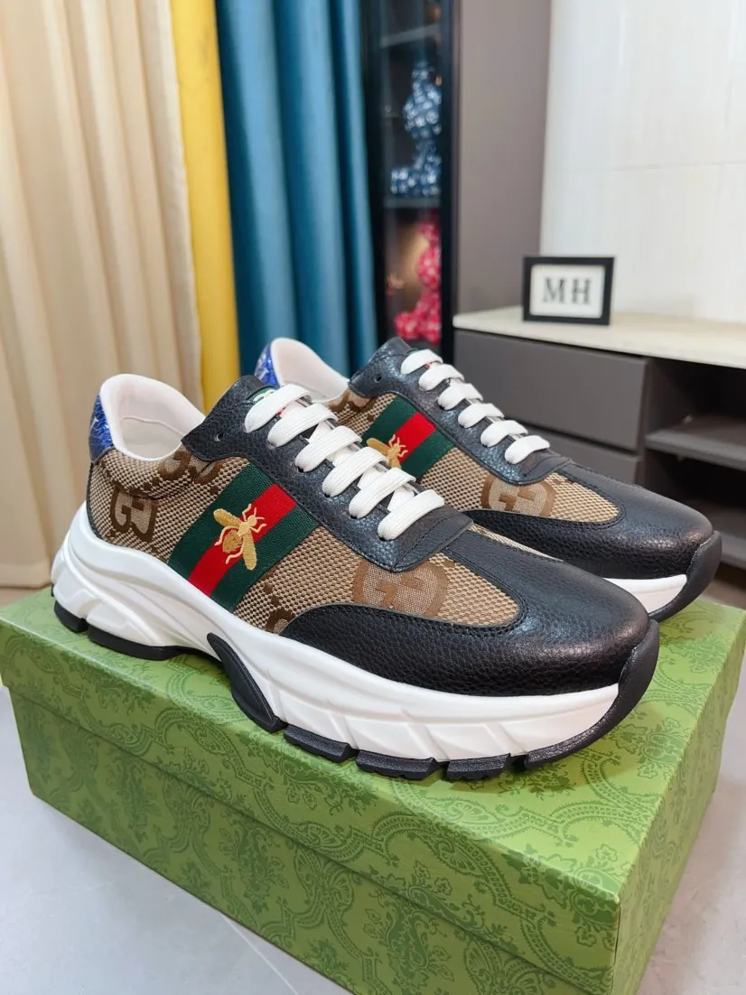 Men's shoes 💰440🌹🌹GUCCI [Gucci] New high-end brand of men's shoes, the latest fashionable casual men's shoes, trendy and versatile style, relaxed and sporty style, uppers imported from Italy, first-layer cowhide, genuine leather lining and ultra-fine workmanship. Original personalized fashionable rubber wear-resistant outsole, light and comfortable on the foot, size 38-44